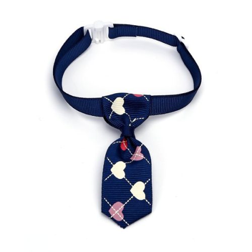 Kék alapon szívecske mintás kutyanyakkendő