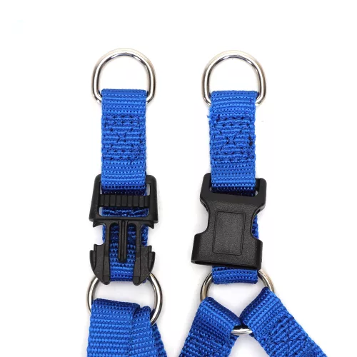 Piros egyszínű textil hám (Sz1.5 cm x H30-45 cm)